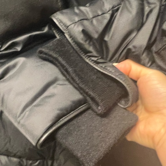 Canada goose jacket - Picture 6 of 10